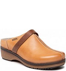 Klapki Pikolinos brązowe damskie W0W-3590C1 Almond
