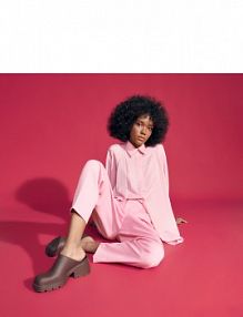 Klapki typu mule Reserved brązowe damskie 5815O-89X