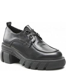 Półbuty na obcasie Badura czarne damskie 