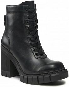 Botki na słupku Karino czarne 