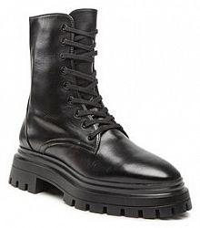 Trapery Stuart Weitzman czarne damskie Bedford Sleek Lace SC862 Blk