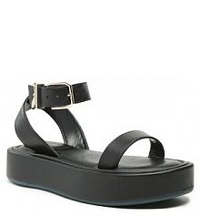 Sandały na koturnie Patrizia Pepe czarne 