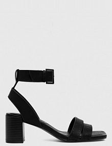 Sandały na słupku Pepe Jeans  czarne PLS90586