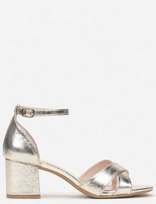 Złote Sandały na Niskim Słupku z Paskami Caylor Renee