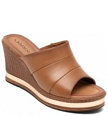 Klapki na koturnie Lasocki brązowe 