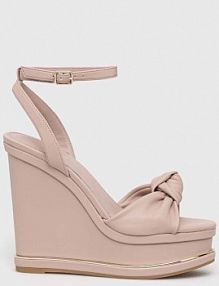 Sandały na koturnie ALDO  różowe 13542817.BARYKIN