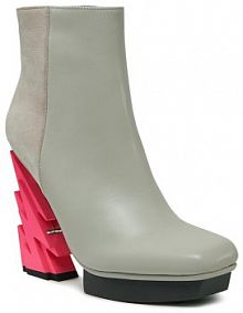 Botki na szpilce United Nude białe 