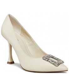 Szpilki Menbur białe 