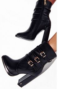 Botki na słupku Carinii czarne