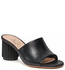 Klapki na słupku AGL czarne 