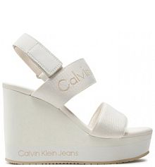 Sandały na koturnie Calvin Klein Jeans białe 