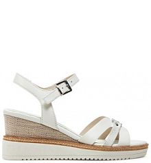 Sandały na koturnie Tamaris białe 