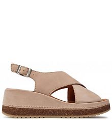 Sandały na koturnie Clarks różowe 