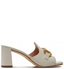 Klapki na słupku Unisa écru 