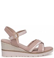 Sandały na koturnie Clara Barson różowe 