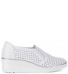 Półbuty wsuwane Rieker białe damskie 