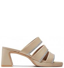 Klapki na słupku Caprice écru 