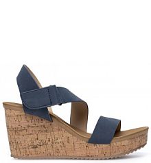 Sandały na koturnie Clara Barson granatowe 