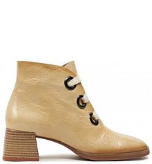 Botki na słupku Hispanitas écru 