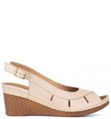 Sandały na koturnie Lasocki beżowe 