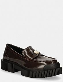 Mokasyny Armani Exchange  brązowe damskie XDA005.XV878.01800