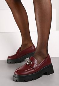 Bordowe Mokasyny na Platformie Ozdobione Klamrą Kikilla vices damskie