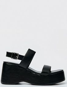 Czarne sandały na koturnie House damskie 849AE-99X