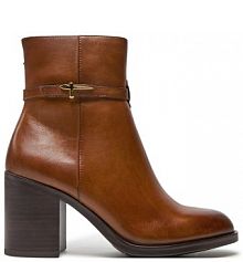 Botki na słupku Tamaris brązowe 