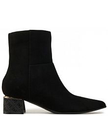 Botki na słupku Guess czarne 