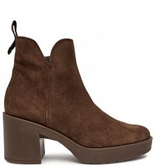 Botki na słupku Ryłko brązowe 