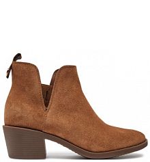 Botki na słupku Ryłko brązowe 