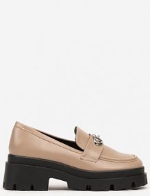 Ciemnobeżowe Mokasyny na Platformie Ozdobione Klamrą Kikilla vices damskie