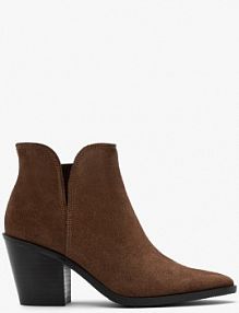 Botki na słupku Ryłko brązowe C7VA0 T2 2TA