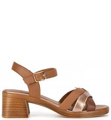 Sandały na słupku Lasocki brązowe 