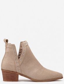 Ciemnobeżowe Botki Vices na Słupku z Ażurową Cholewką Nitami i Wycięciem Borfedi