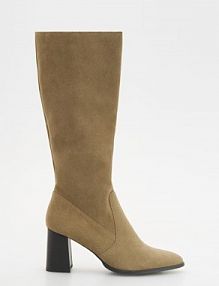 Zamszowe kozaki na obcasie Reserved brązowe damskie 257CQ-82X