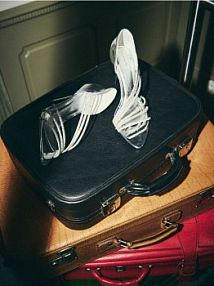 Sandały z ozdobnymi paskami Reserved srebrne damskie 499DB-SLV