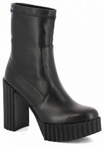 Botki na słupku Carinii czarne