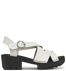 Sandały na słupku Fly London białe 