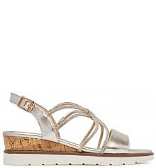 Sandały na koturnie Clara Barson złote 