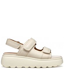 Sandały na koturnie Geox beżowe 