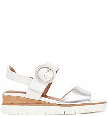 Sandały na koturnie Tamaris białe 