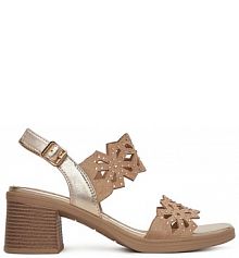 Sandały na słupku Clara Barson brązowe 