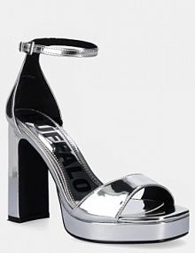 Sandały na słupku Buffalo  srebrne 1291592.SLV