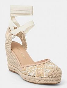 Sandały na koturnie Guess  beżowe FLJCRY.FAL04.WHIMU