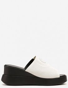 Białe Klapki Vices na Koturnie Ozdobione Perforacją Mevirella damskie