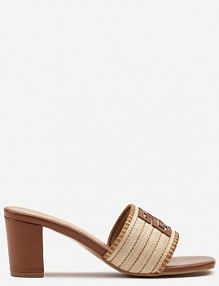 Brązowe Klapki na Słupku Ozdobione Geometryczną Aplikacją Mevillane Renee damskie