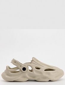 Zabudowane klapki o sportowym designie beżowe House męskie 623FF-08X