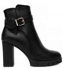 Botki na słupku DeeZee czarne 