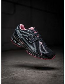 Sneakersy New Balance czarne damskie 